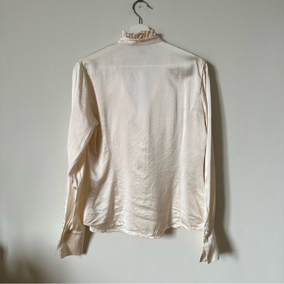 Lafayette 148 100% Silk Button Down Ruffled Shirt in Cream Size  6 - Picture 3 of 9